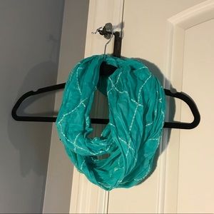 Infinity Scarf // AEO